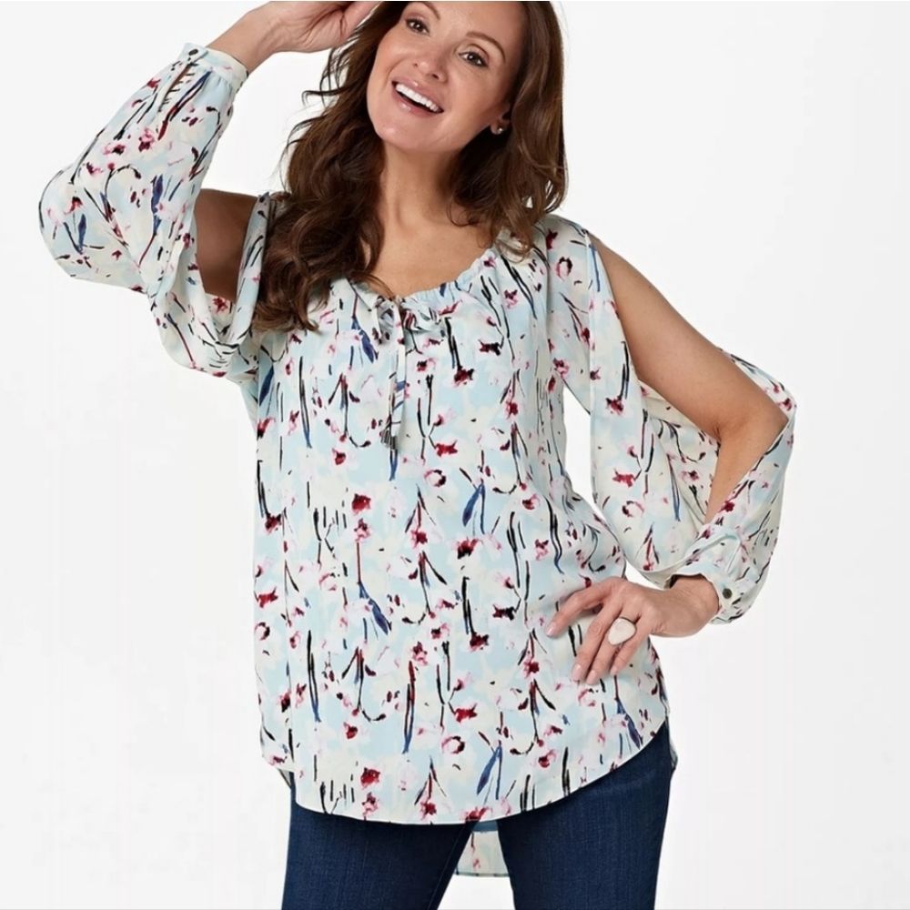 Haute Hippie Tribe Light Blue Open Sleeve Floral Blouse Size Medium